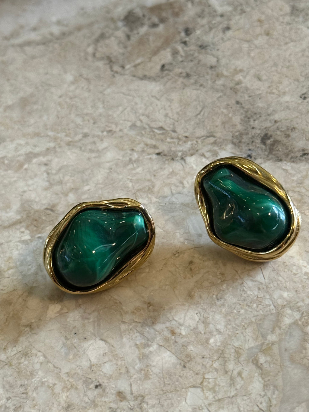 Boucle d’oreille Pure vert émeraude