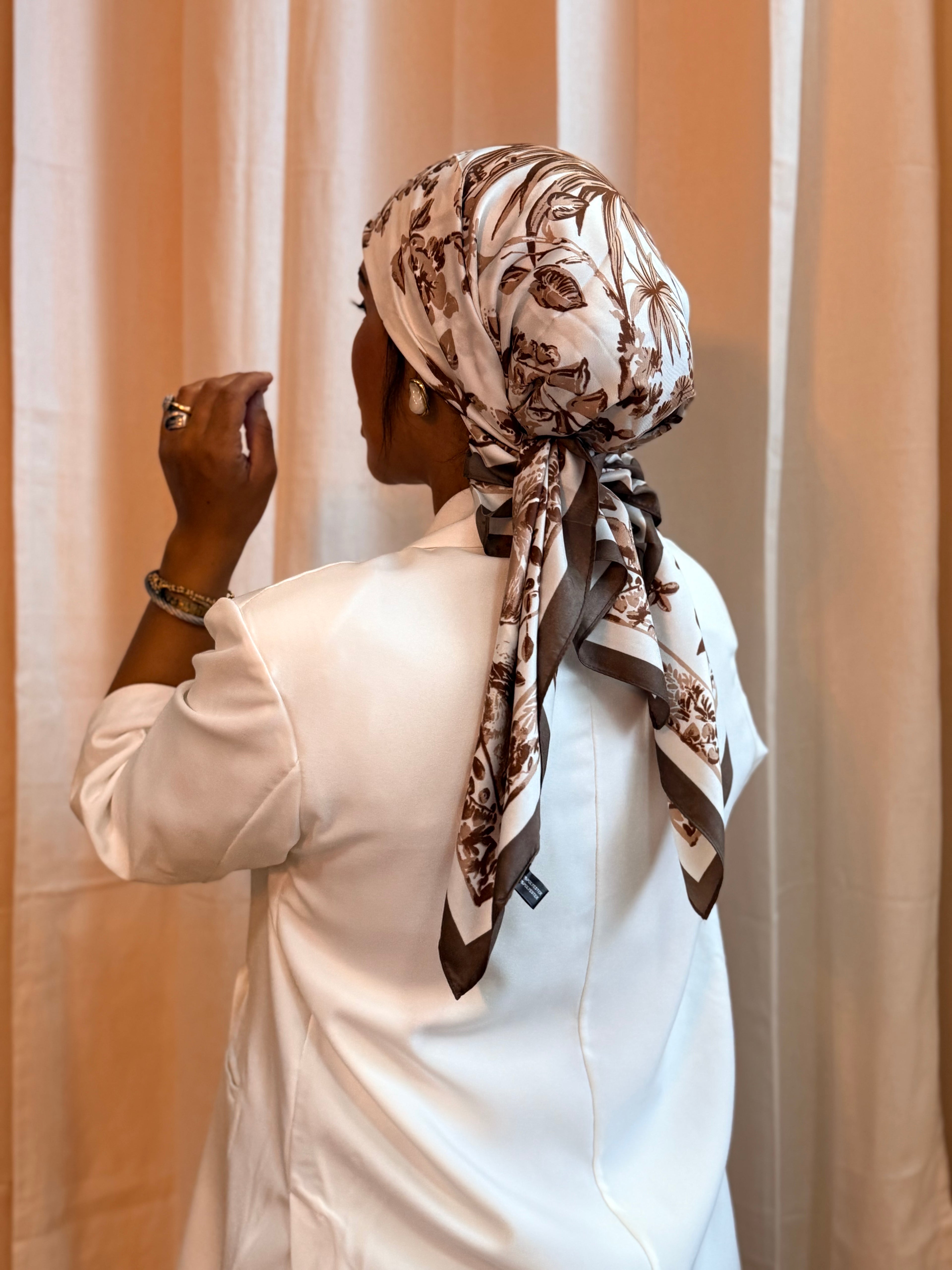 Petit carré Noura marron