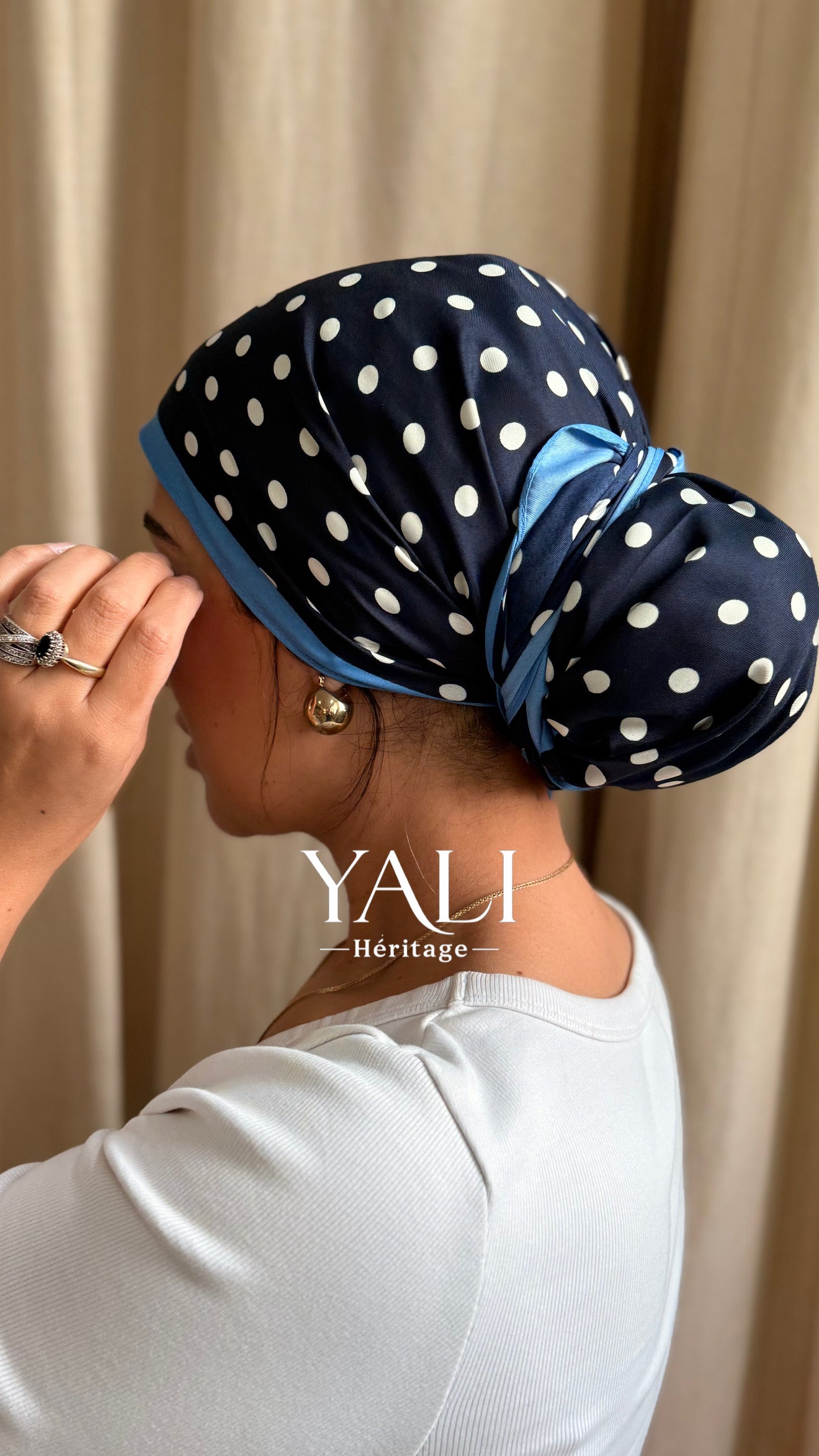 Foulard triangle pois bleu